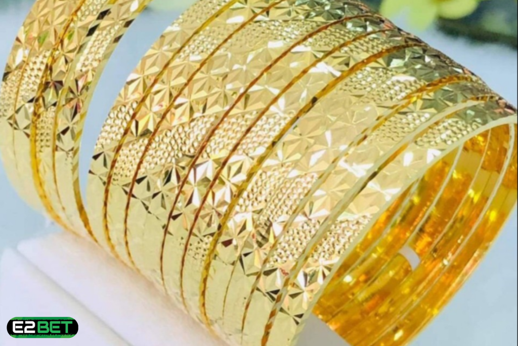 Mơ Thấy Vòng Vàng Đánh Con Gì? Giải Mã Điềm Báo Và Con Số Tài Lộc